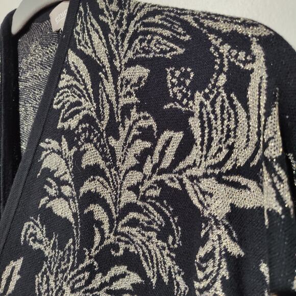 Chicos Women's One Size Black Gold Metallic Open Shawl Wrap Event Formal Party - Picture 2 of 6